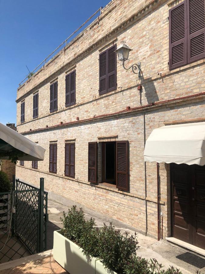 Castello - Solo Pernotto Hotel Cupra Marittima Exterior foto